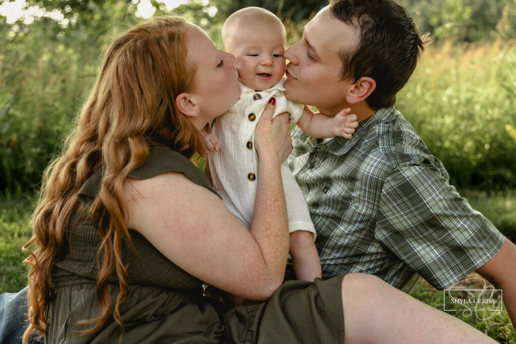 Family Photos at Hobart Nature Preserve